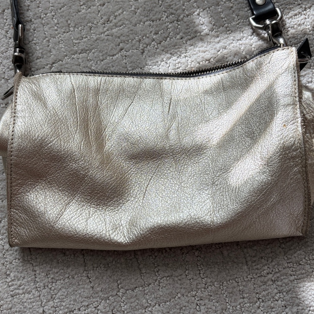 Dean. leather crossbody - Picture 2 of 5